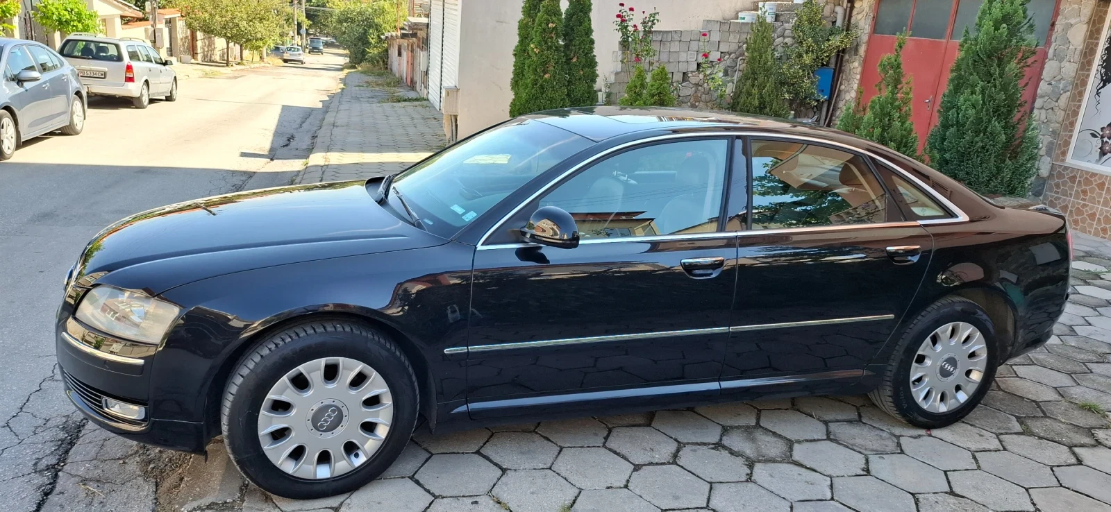 Audi A8  - изображение 2