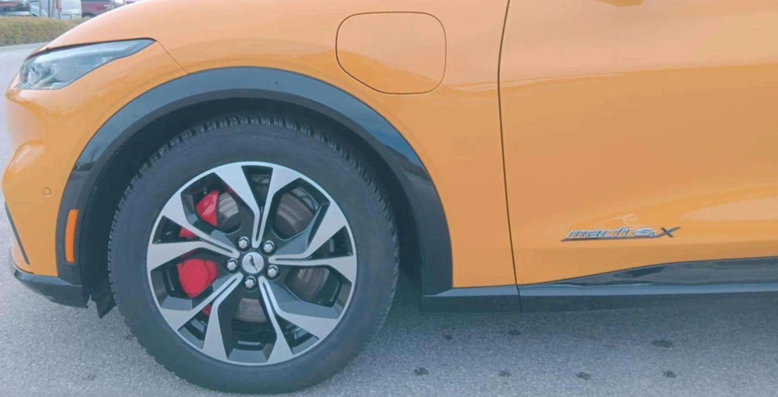 Ford Mustang Mach-E BEV 98 kWh - изображение 6