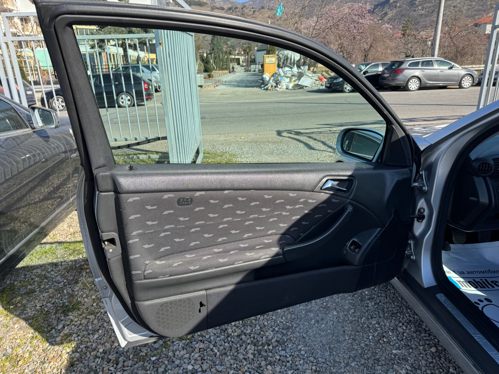 Mercedes-Benz C 200 KOMPRESOR 163kc., снимка 8 - Автомобили и джипове - 53822302