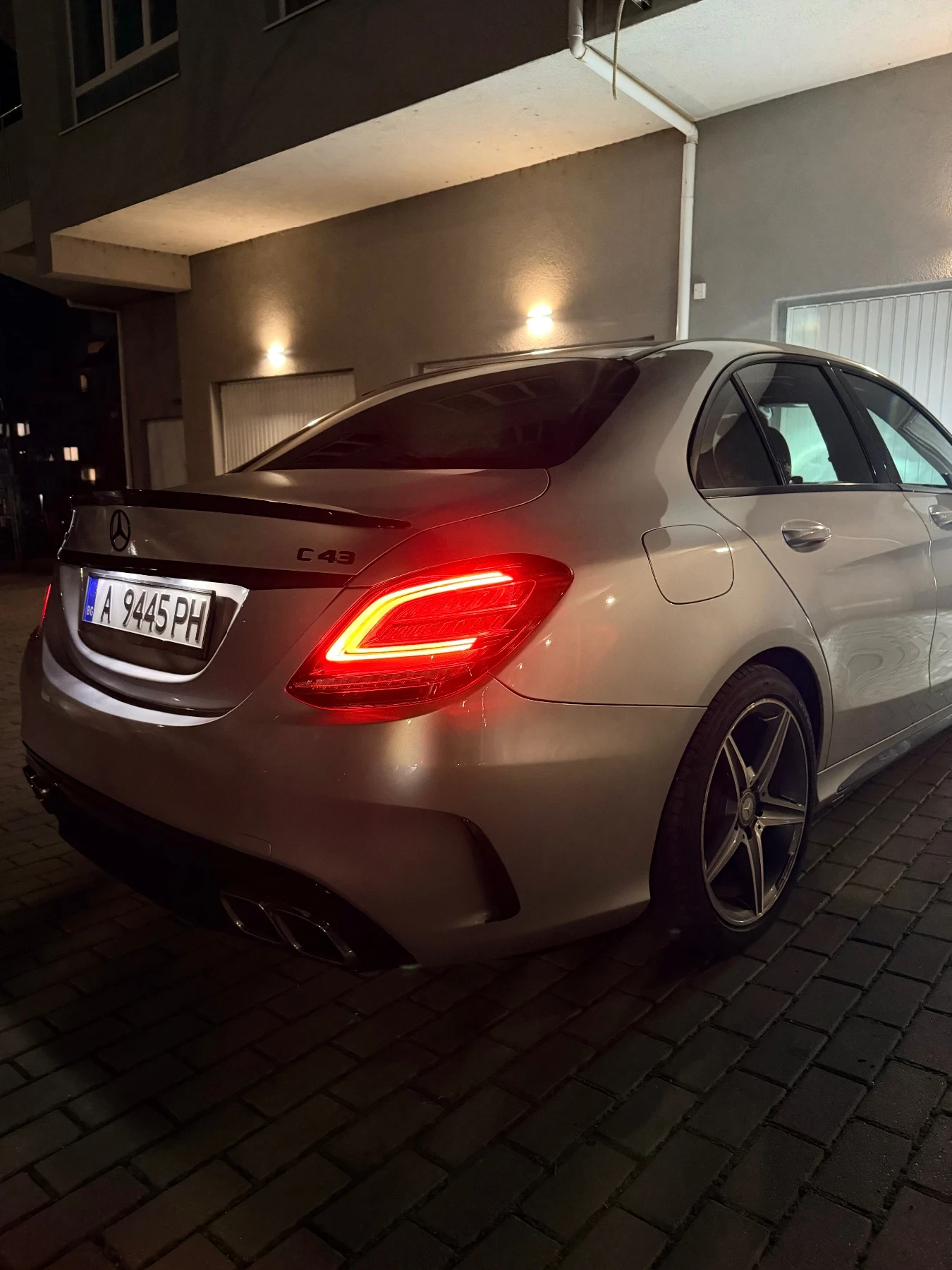 Mercedes-Benz C 300 AMG Facelift, снимка 13 - Автомобили и джипове - 53958597