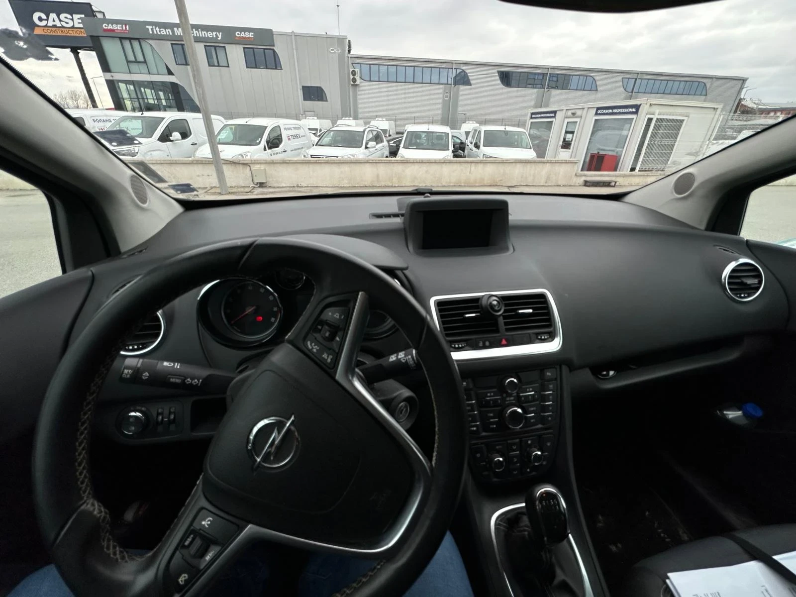 Opel Meriva, снимка 2 - Автомобили и джипове - 53961396