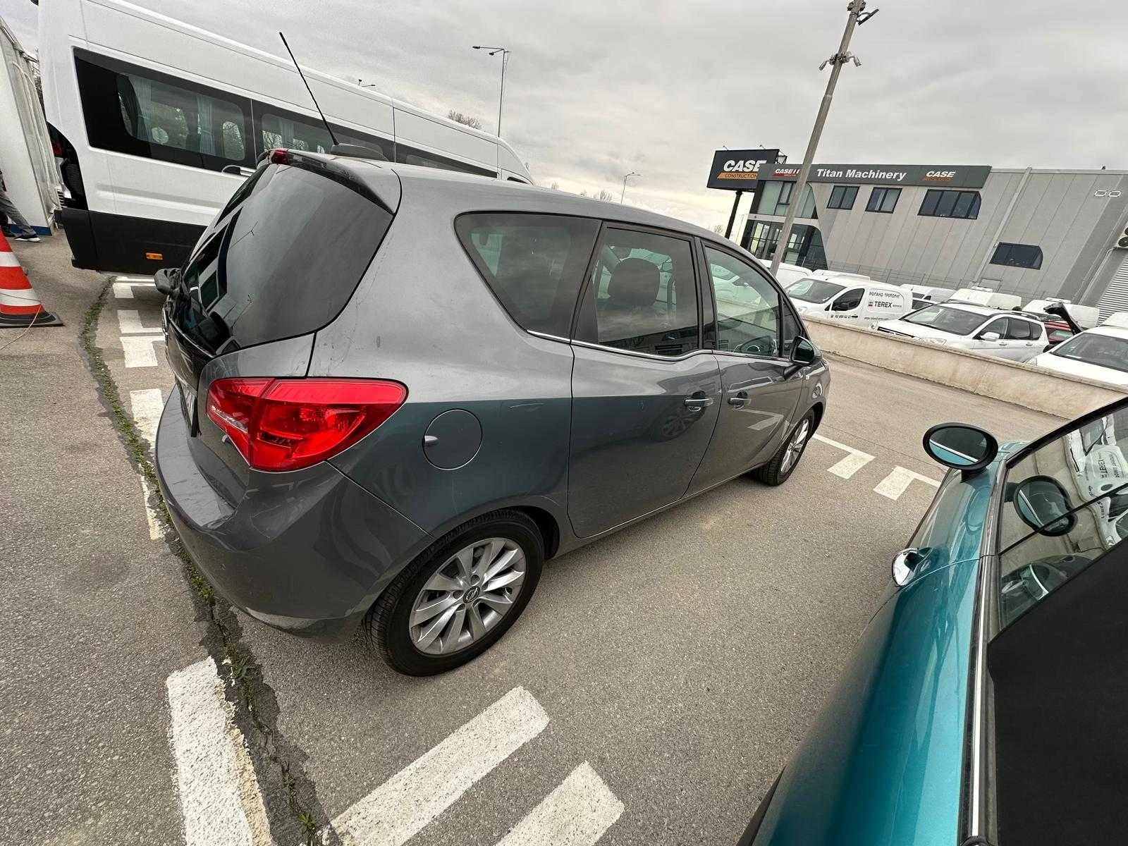 Opel Meriva, снимка 10 - Автомобили и джипове - 53961396