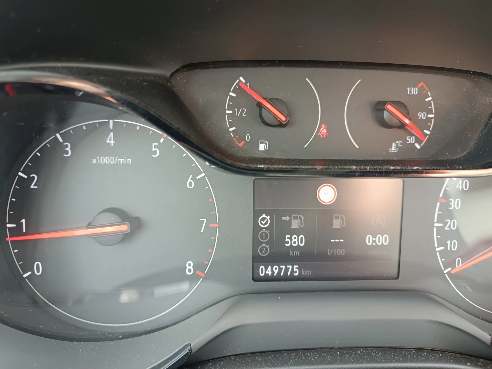Opel Corsa F1.2i  49000km, снимка 15 - Автомобили и джипове - 54081111