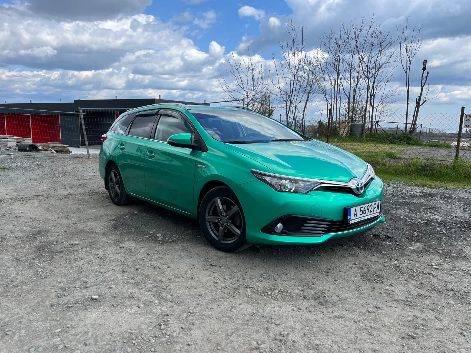 Toyota Auris 1.8 TS HYBRID