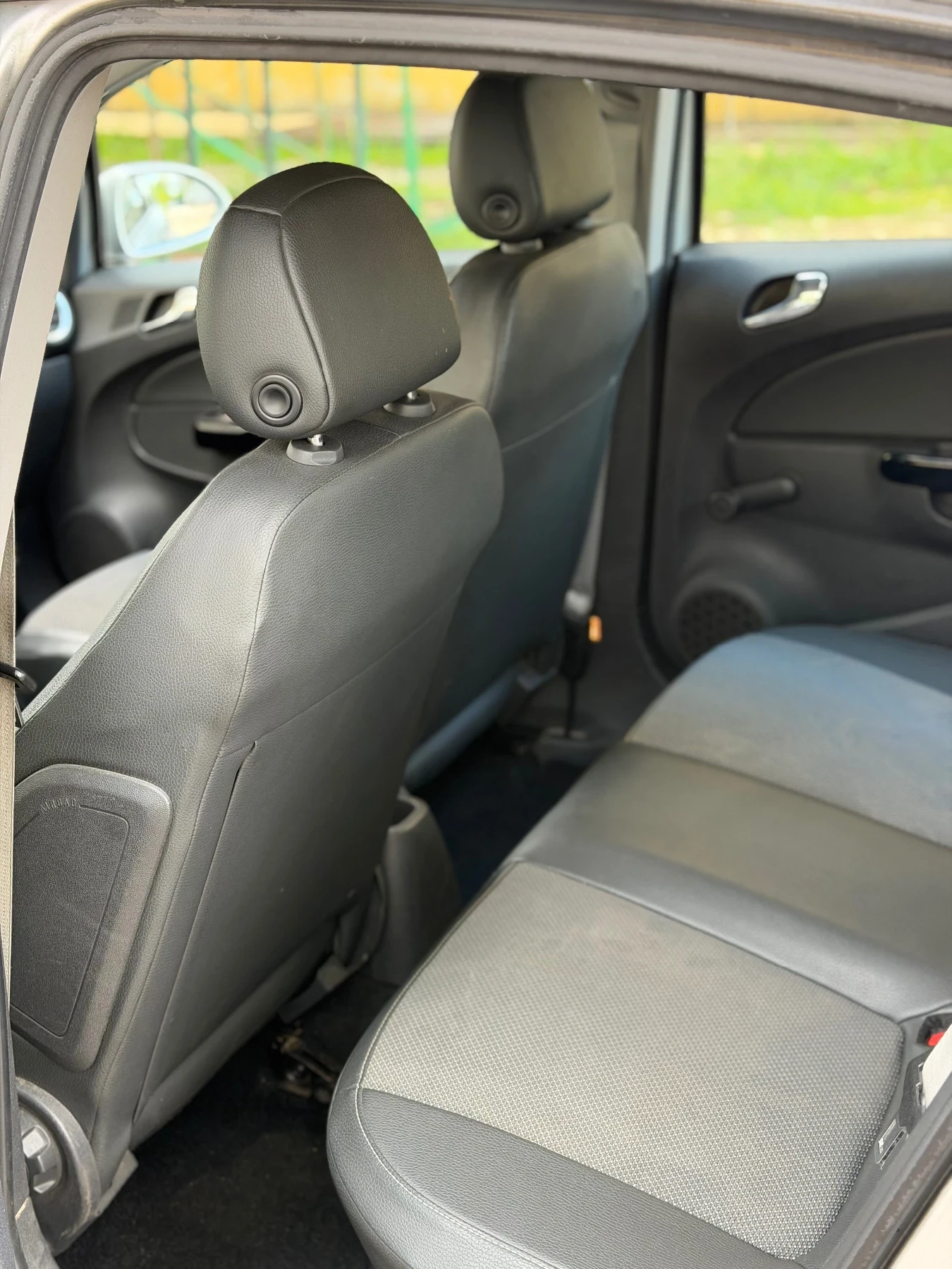 Opel Corsa, снимка 9 - Автомобили и джипове - 54383853