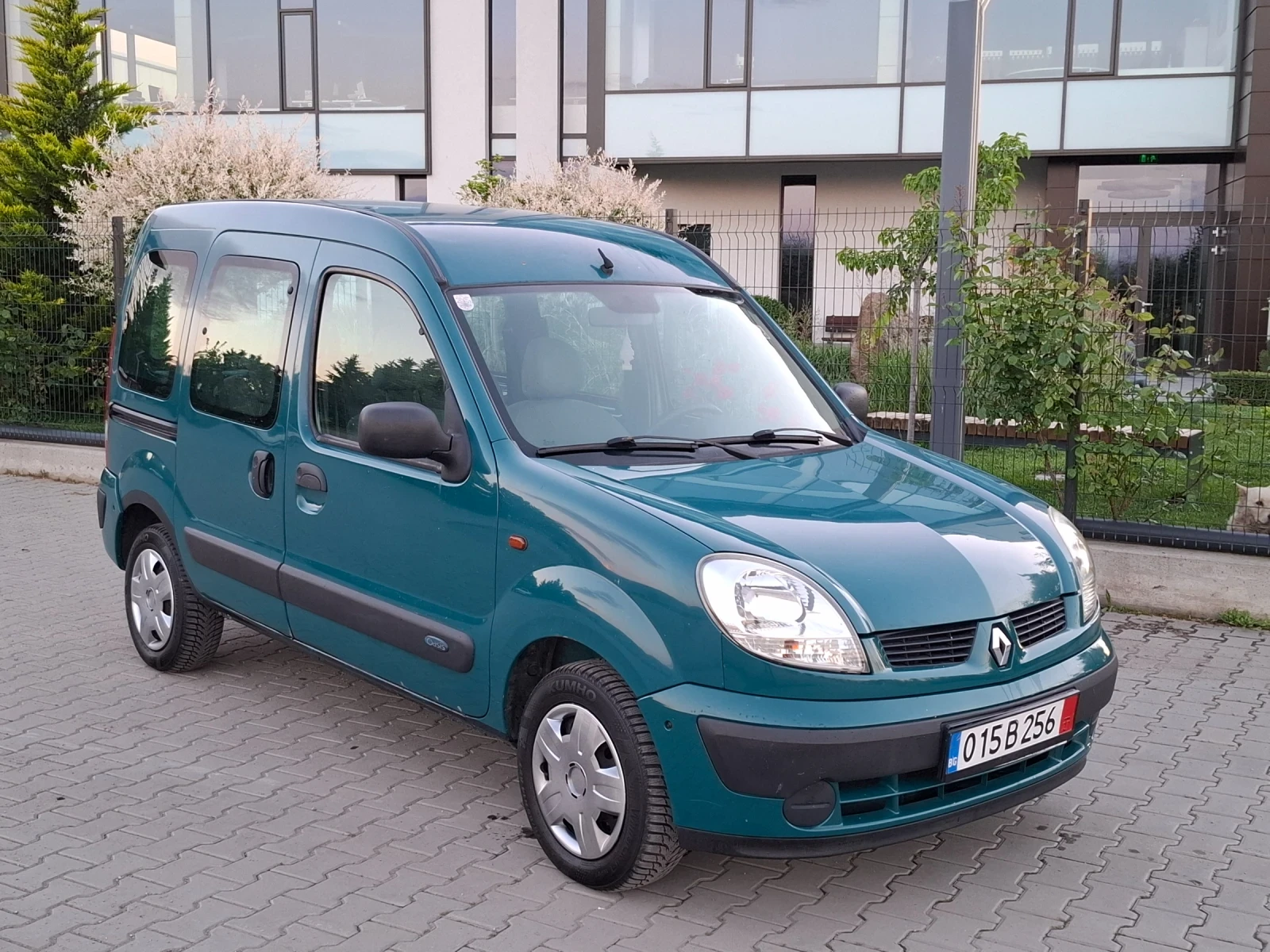 Renault Kangoo 1.5DCI* (90кс)* FACELIFT* * НОВ ВНОС* * , снимка 10 - Автомобили и джипове - 54704516