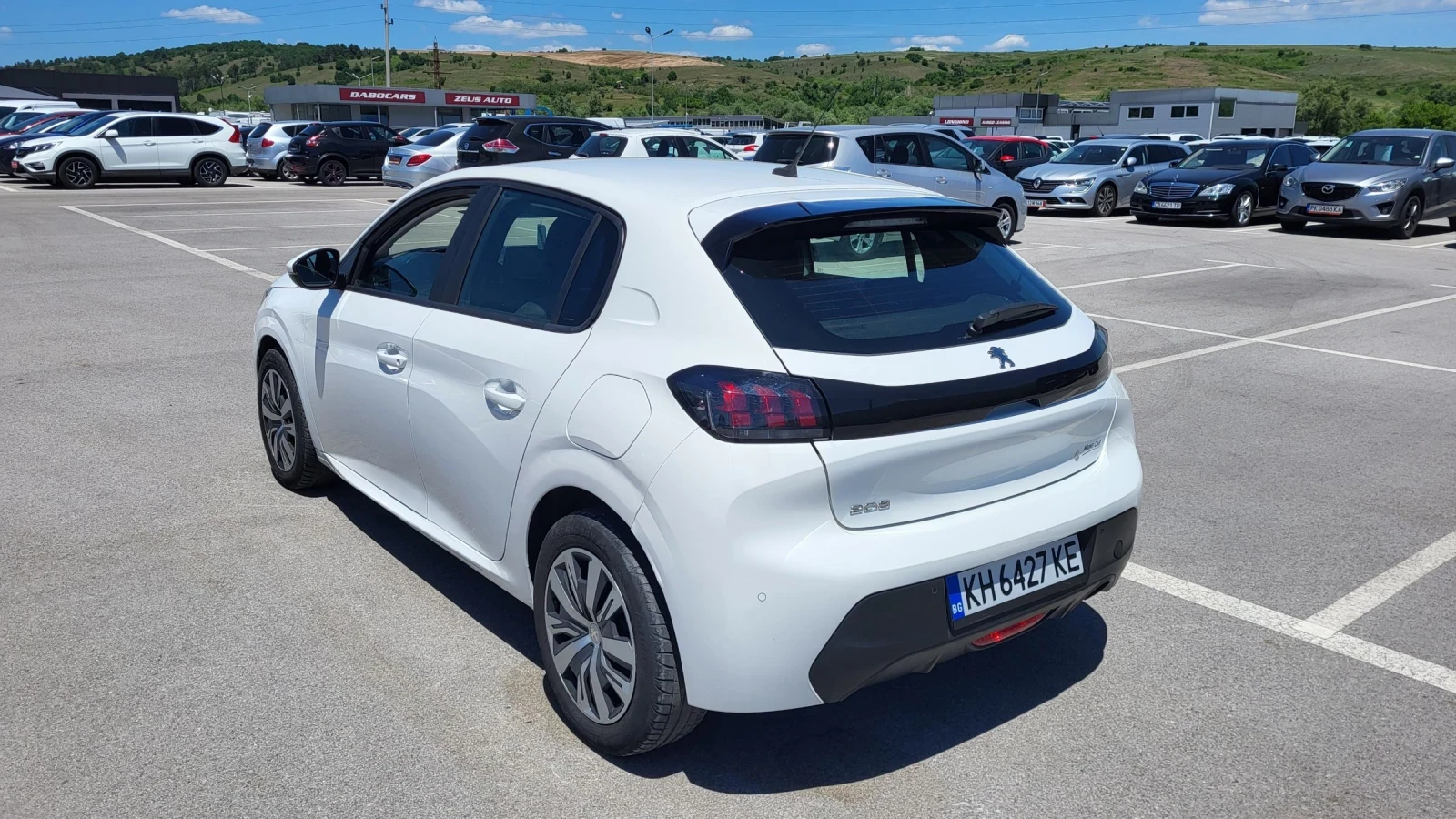 Peugeot 208 1.5HDI Euro6* KTEO, снимка 3 - Автомобили и джипове - 54711390