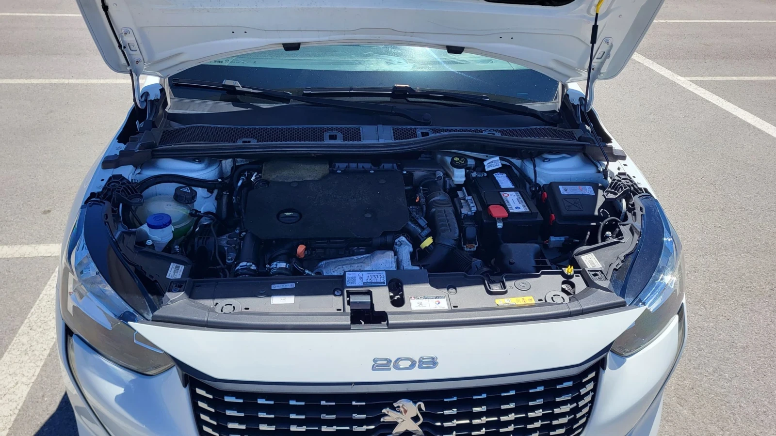 Peugeot 208 1.5HDI Euro6* KTEO, снимка 13 - Автомобили и джипове - 54711390