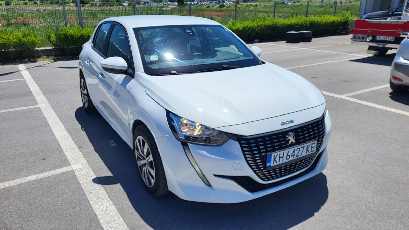 Peugeot 208 1.5HDI Euro6* KTEO, снимка 6 - Автомобили и джипове - 54711390