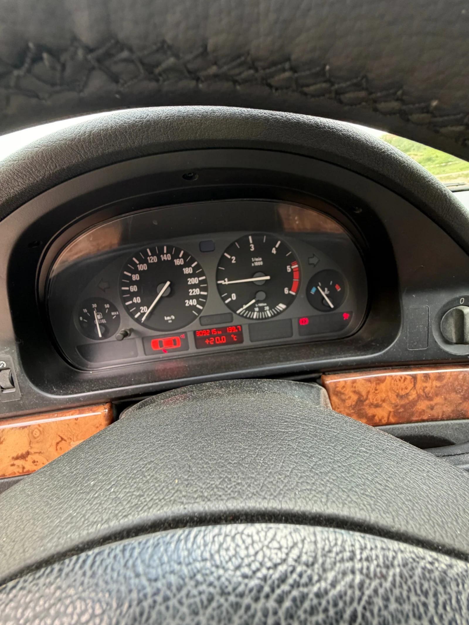 BMW 525 TDS, снимка 7 - Автомобили и джипове - 54786411