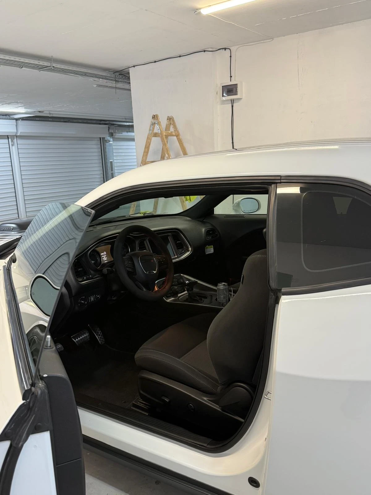 Dodge Challenger 5.7 Hemi Shaker , снимка 6 - Автомобили и джипове - 55713499