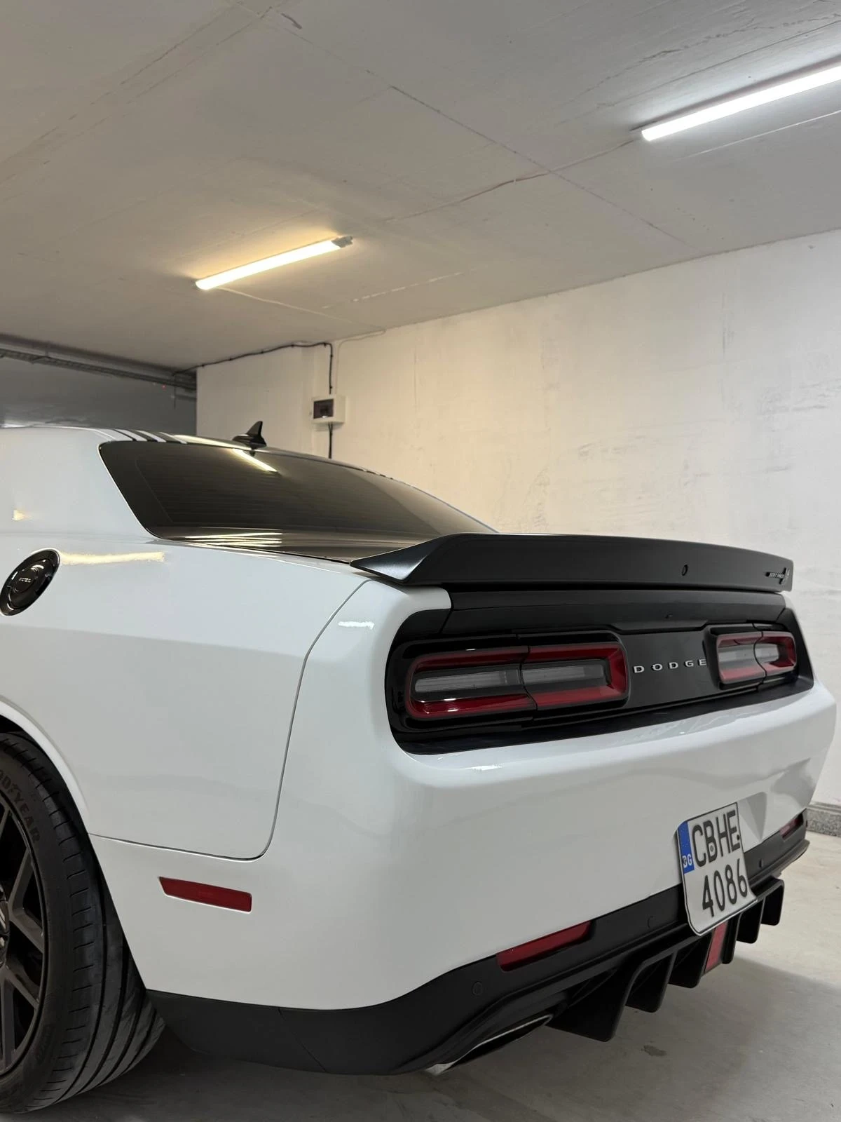 Dodge Challenger 5.7 Hemi Shaker , снимка 8 - Автомобили и джипове - 55713499