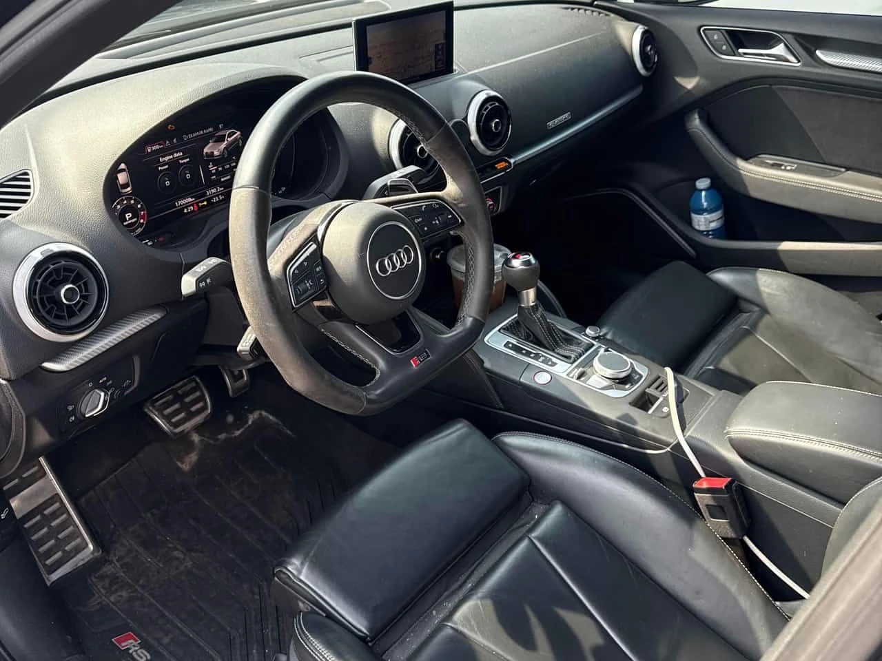 Audi Rs3 * 2.5 TFSI * CARFAX * БЕЗ ПЪРВОНАЧАЛНА ВНОСКА, снимка 5 - Автомобили и джипове - 55226242