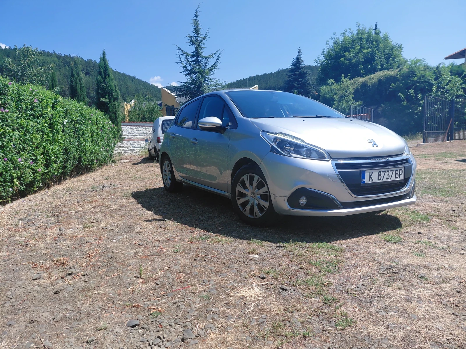 Peugeot 208 | Mobile.bg � ����������� 6