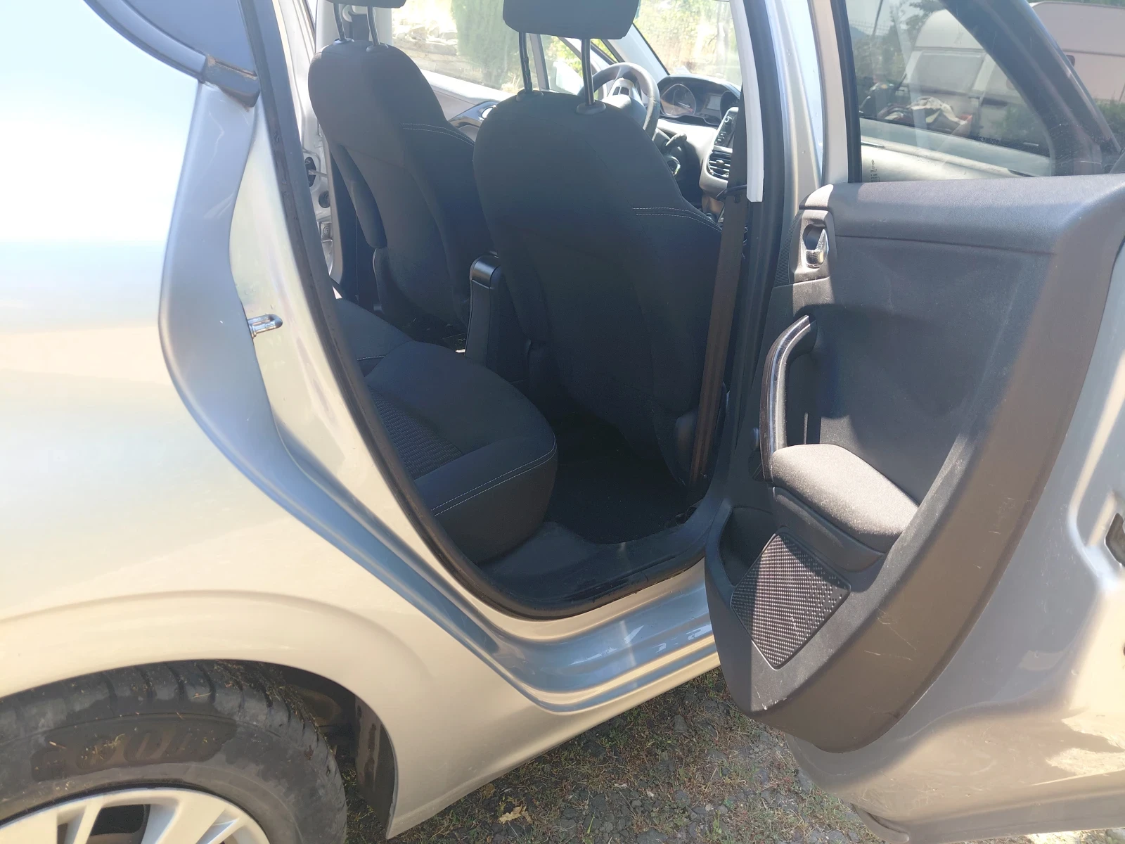 Peugeot 208 | Mobile.bg � ����������� 11