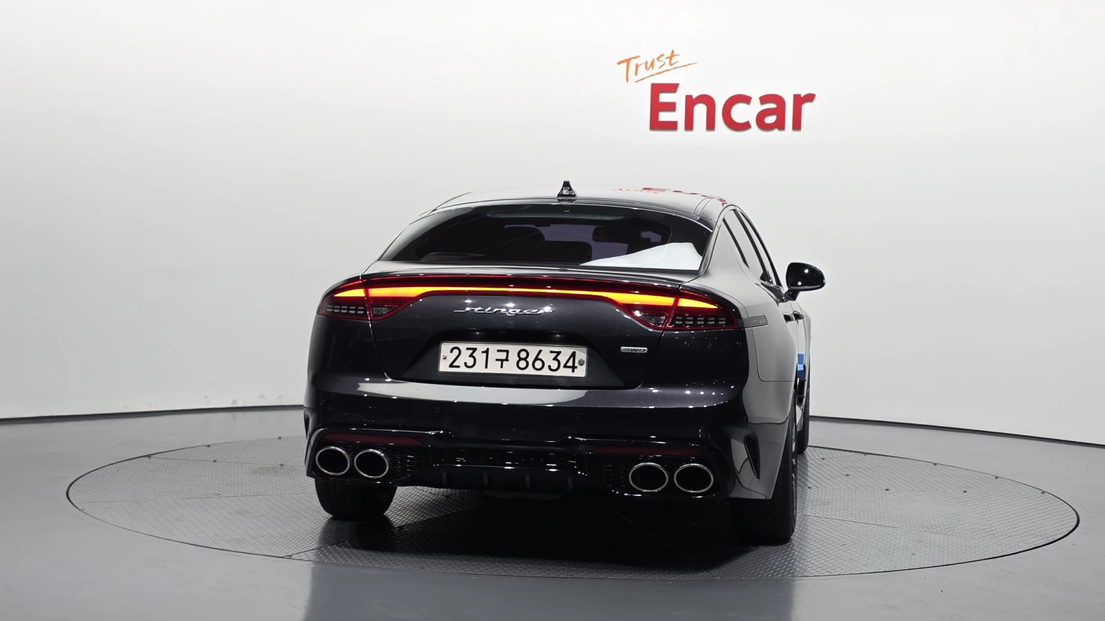 Kia Stinger 2.0* BLIND SPOT* ПОДГРЕВ ВОЛАН* КРАЙНА ЦЕНА, снимка 4 - Автомобили и джипове - 55348319