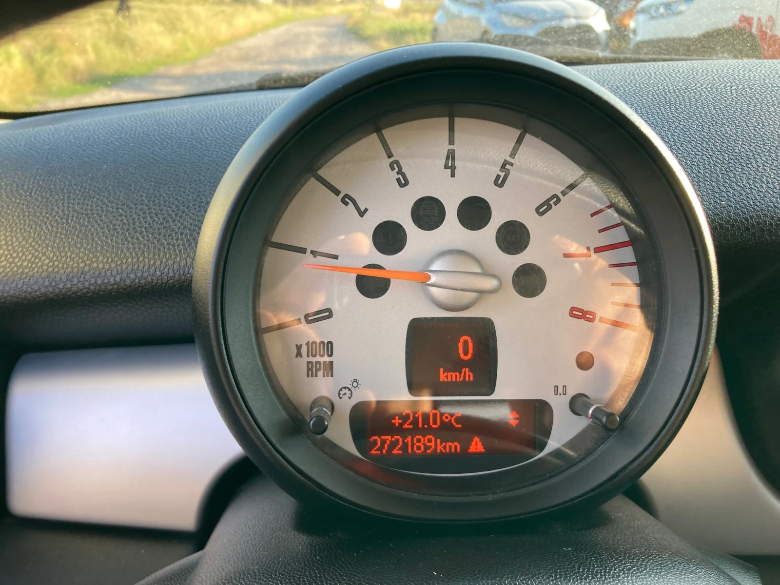 Mini Cooper 1.6 Benzin 75ks Evro-5, снимка 10 - Автомобили и джипове - 55387991