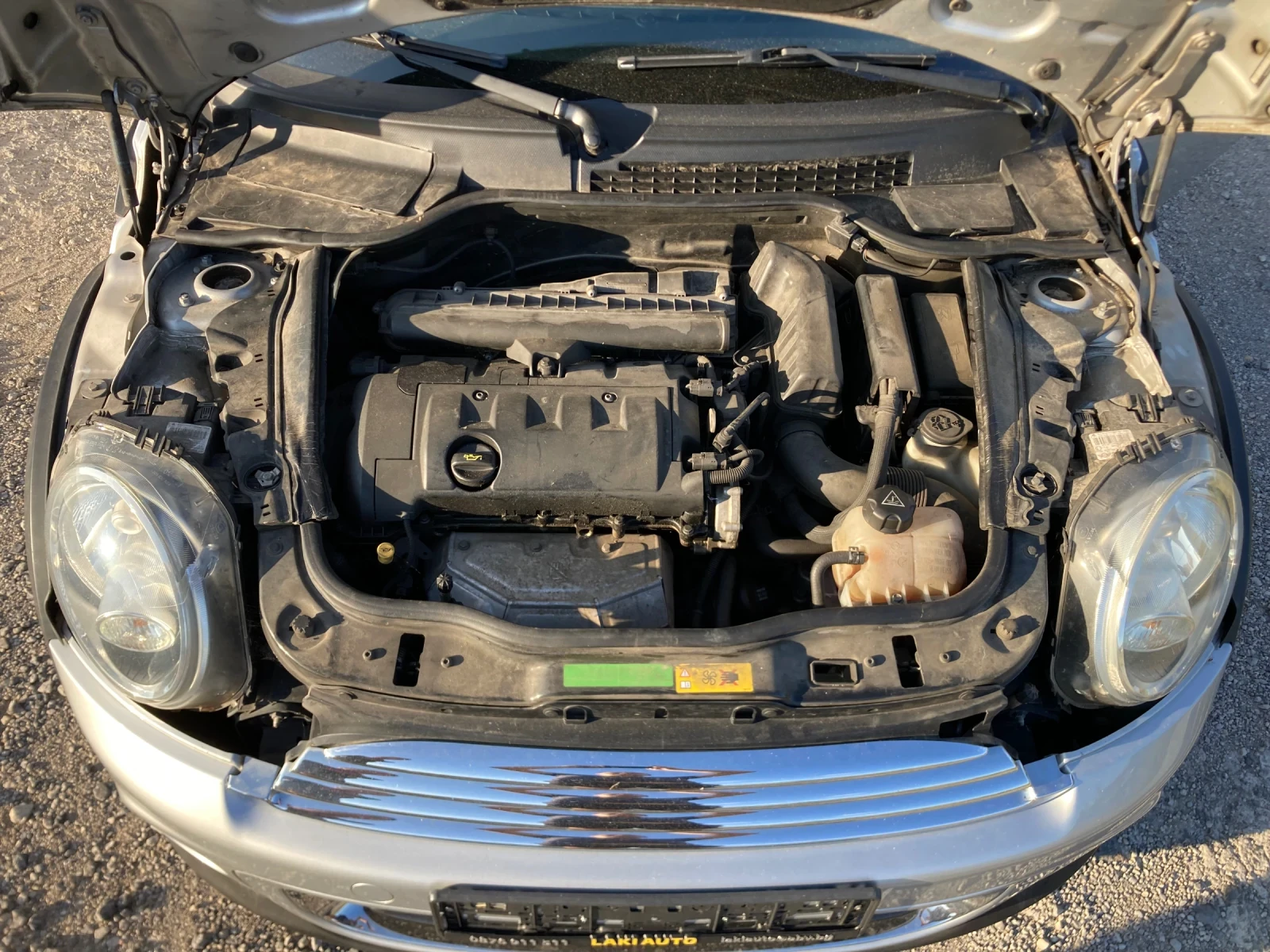 Mini Cooper 1.6 Benzin 75ks Evro-5, снимка 13 - Автомобили и джипове - 55387991
