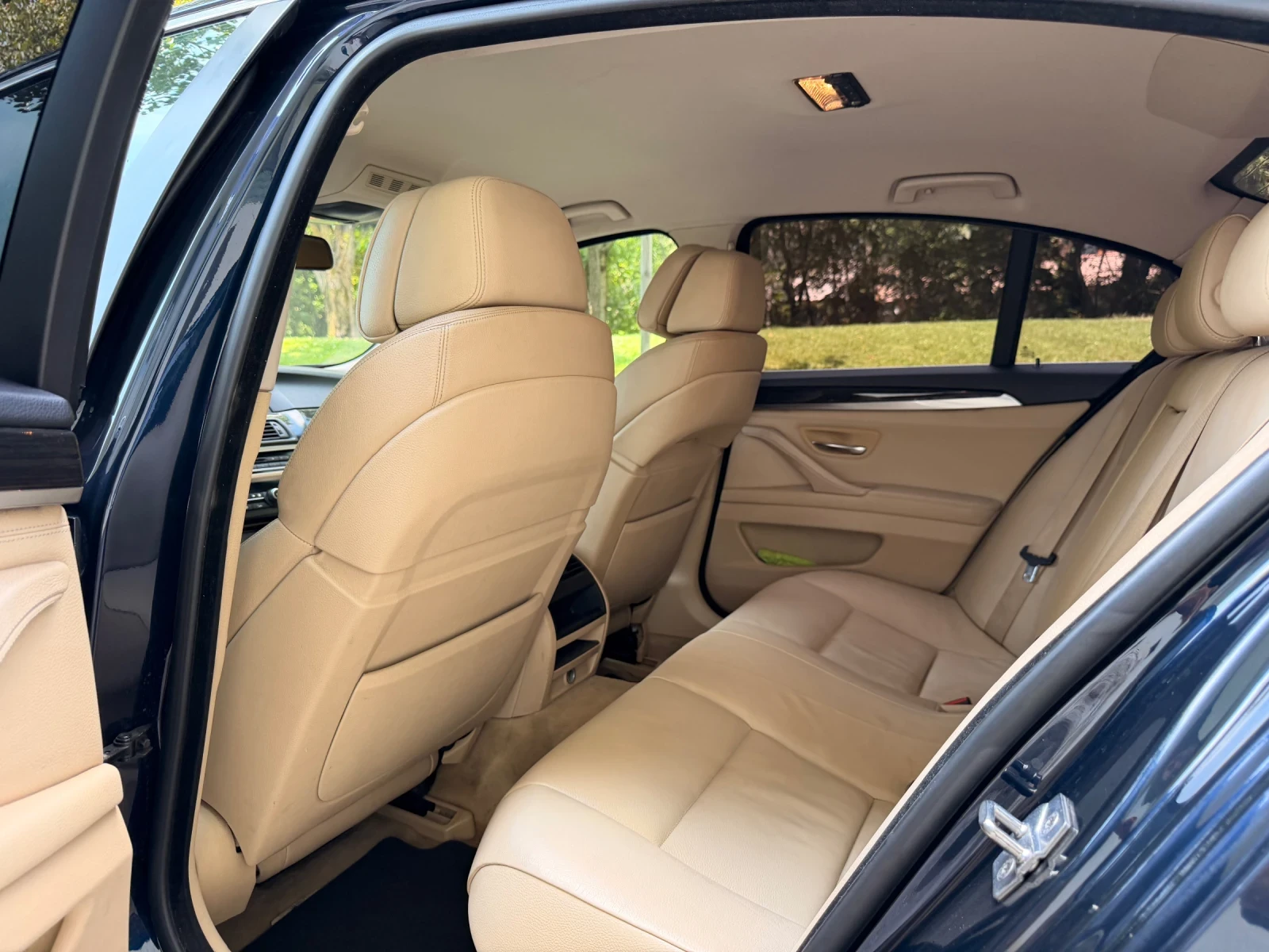 BMW 535 I / M-OPTIC, снимка 11 - Автомобили и джипове - 55660578