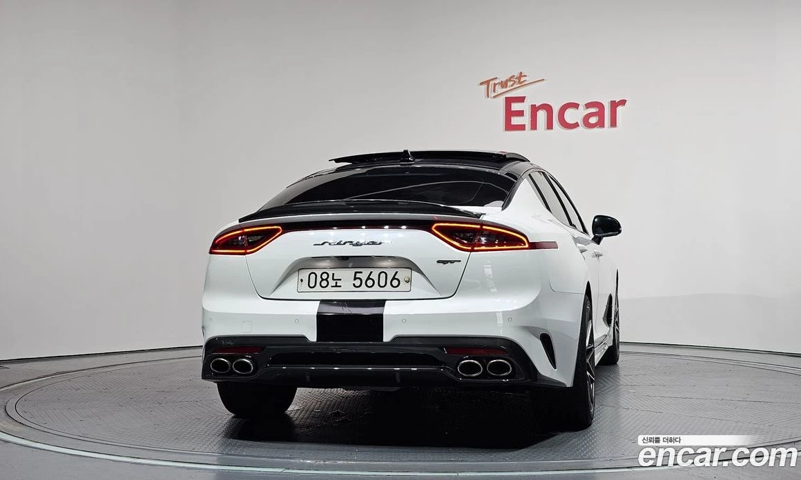 Kia Stinger 3.3 Turbo 2WD GT, снимка 4 - Автомобили и джипове - 55807296