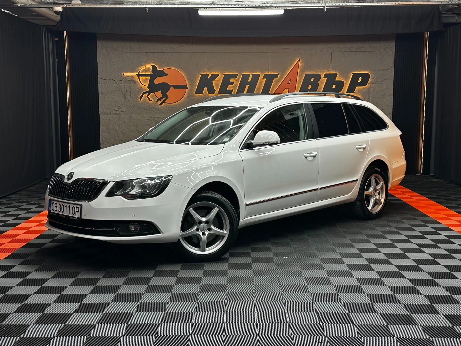 Skoda Superb 2.0i 200 к.с./ГАРАНЦИЯ