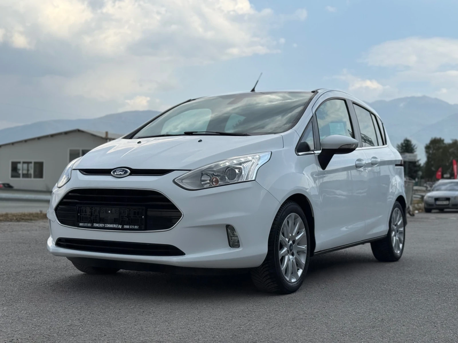Ford B-Max 1.5-TDCI-TITANIUM-LED-NAVI-KEYLES-КАТО НОВ, снимка 3 - Автомобили и джипове - 55920471