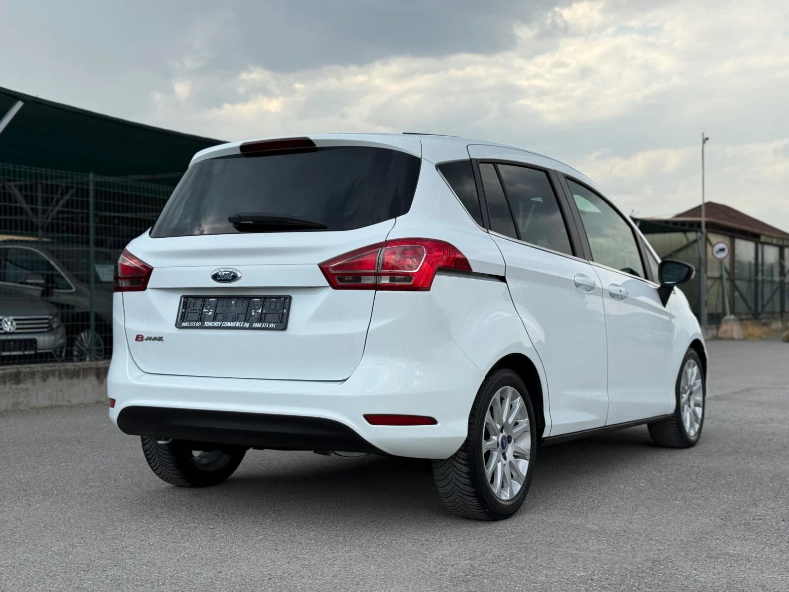 Ford B-Max 1.5-TDCI-TITANIUM-LED-NAVI-KEYLES-КАТО НОВ, снимка 6 - Автомобили и джипове - 55920471