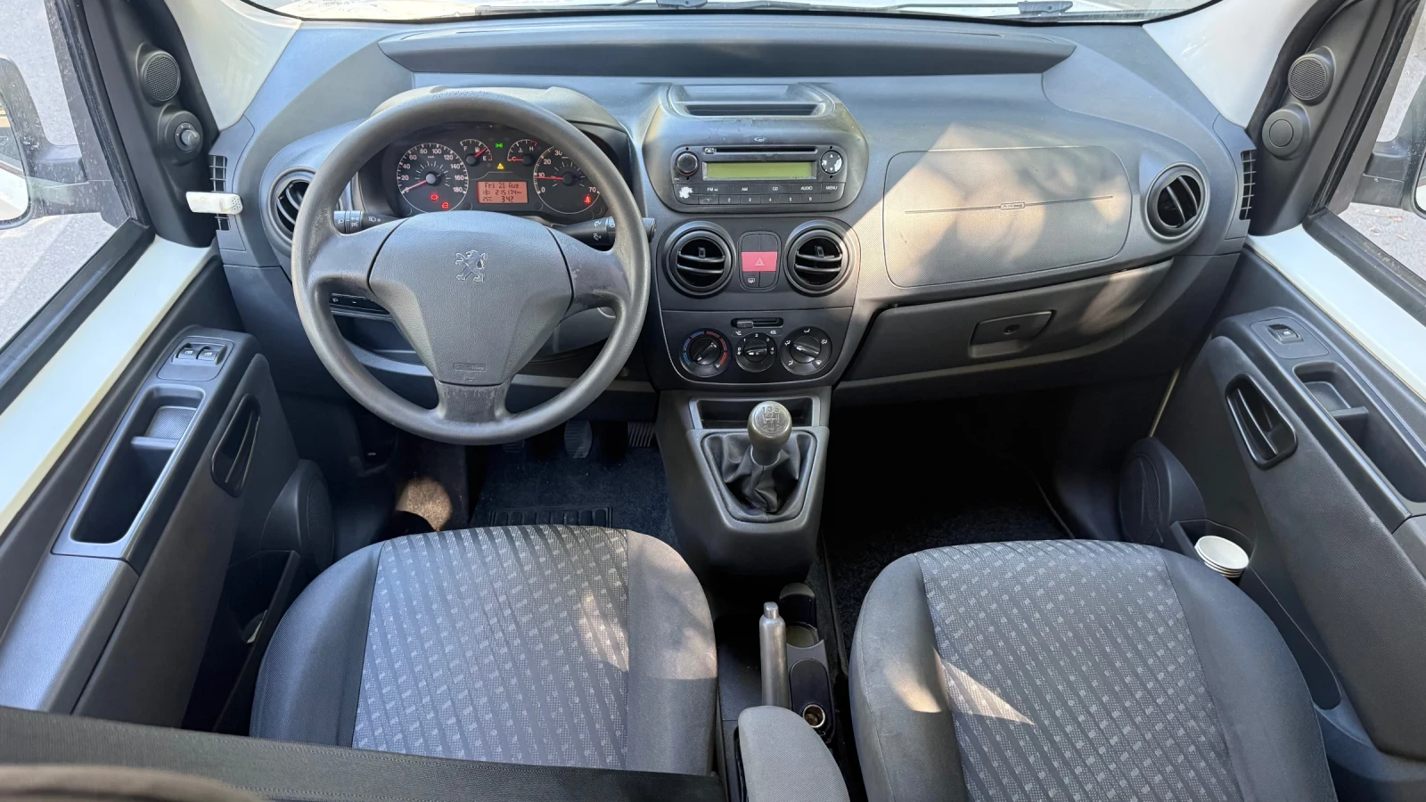 Peugeot Bipper 1.4 HDi, снимка 11 - Автомобили и джипове - 55952538