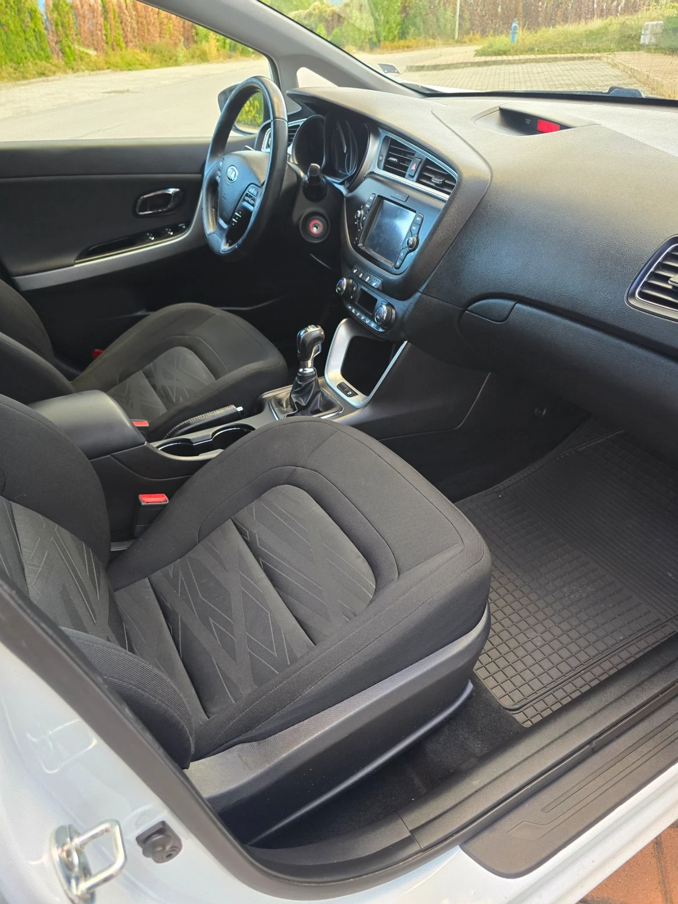 Kia Ceed 1.4 CRDI, TOP | Mobile.bg � ����������� 11