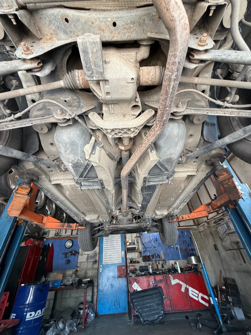 Land Rover Freelander, снимка 11 - Автомобили и джипове - 51949983