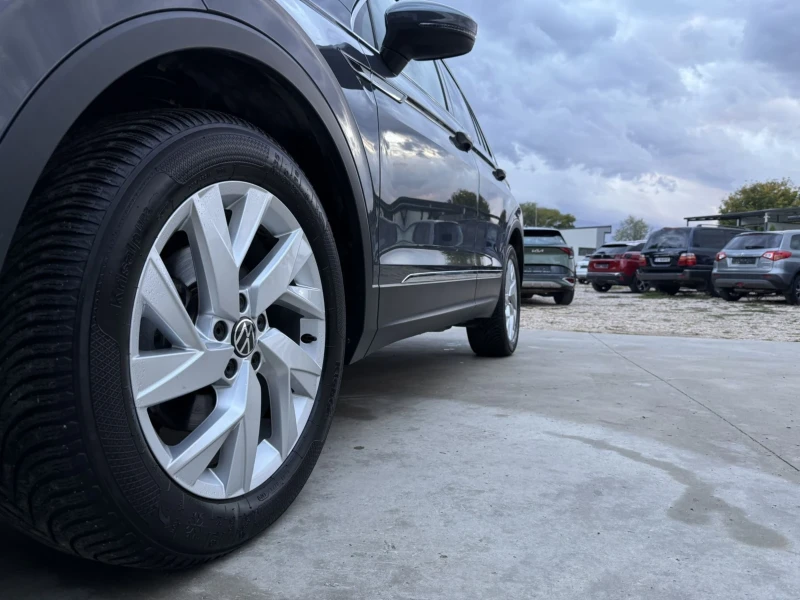 VW Tiguan 2.0  TDI 150hp, снимка 16 - Автомобили и джипове - 51791474