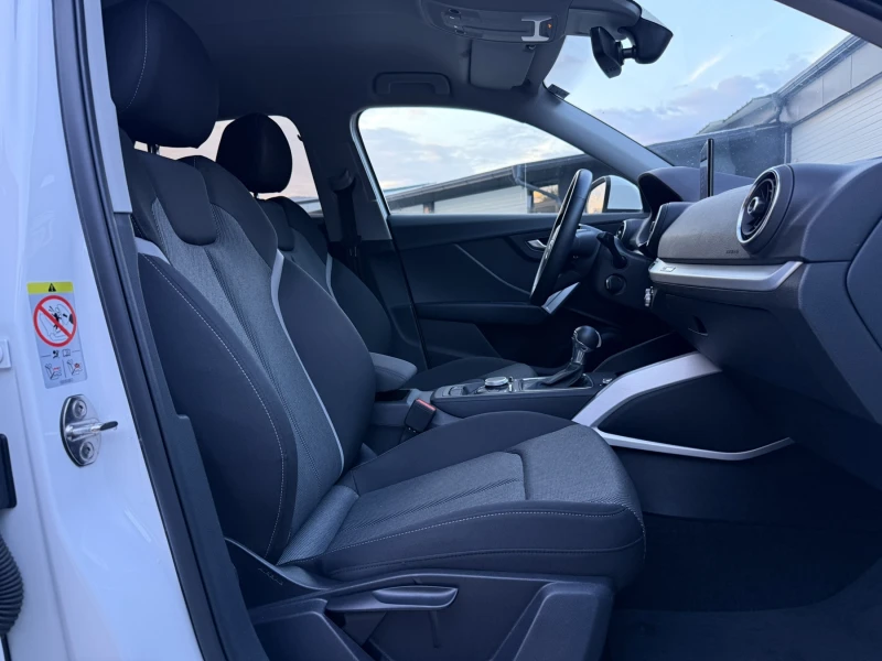 Audi Q2 30TDI SPORT, снимка 11 - Автомобили и джипове - 52835069