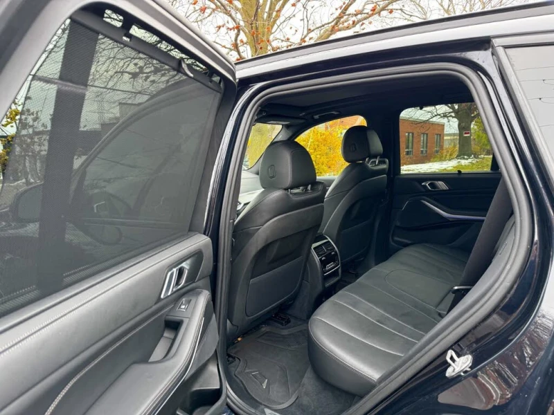 BMW X5 40i* M-Pack* ВАКУУМ * H&K* HUD* Пано, снимка 12 - Автомобили и джипове - 52936188