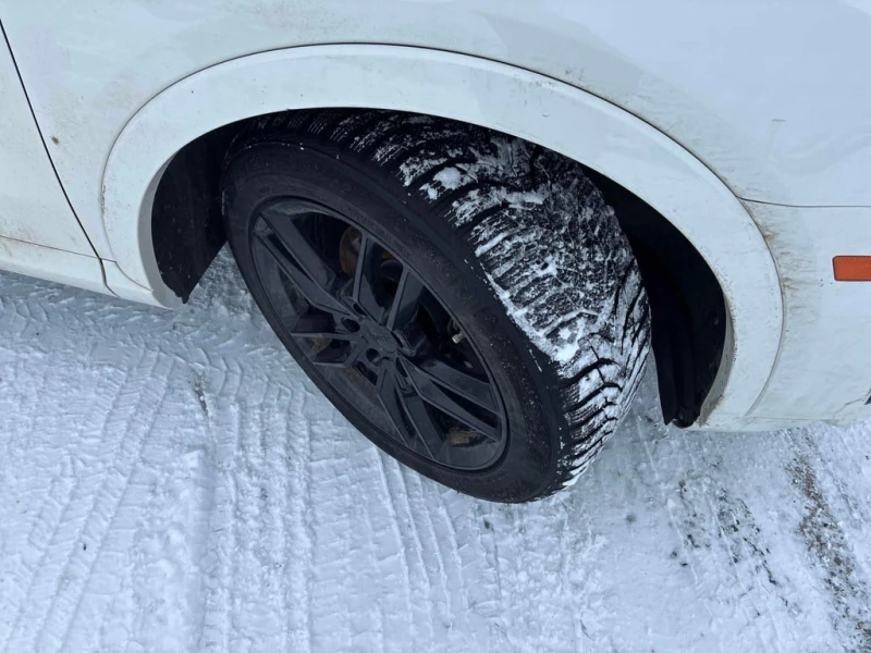 Audi Q3 2015 TECHNIK QUATTRO * БЕЗ ПЪРВОНАЧАЛНА ВНОСКА* , снимка 6 - Автомобили и джипове - 53163223