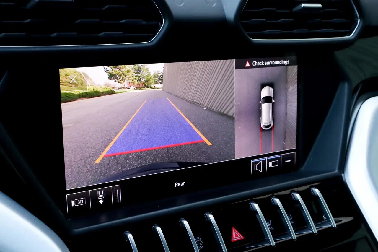 Lamborghini Urus DIS* HUD* B&O* ALCANTARA* PANO* ОБДУХ* 360* , снимка 11 - Автомобили и джипове - 55971023