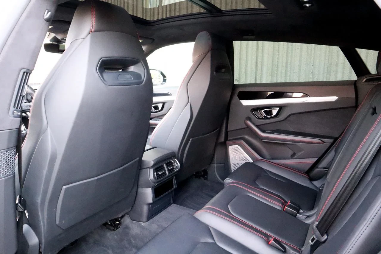 Lamborghini Urus DIS* HUD* B&O* ALCANTARA* PANO* ОБДУХ* 360* , снимка 16 - Автомобили и джипове - 55971023
