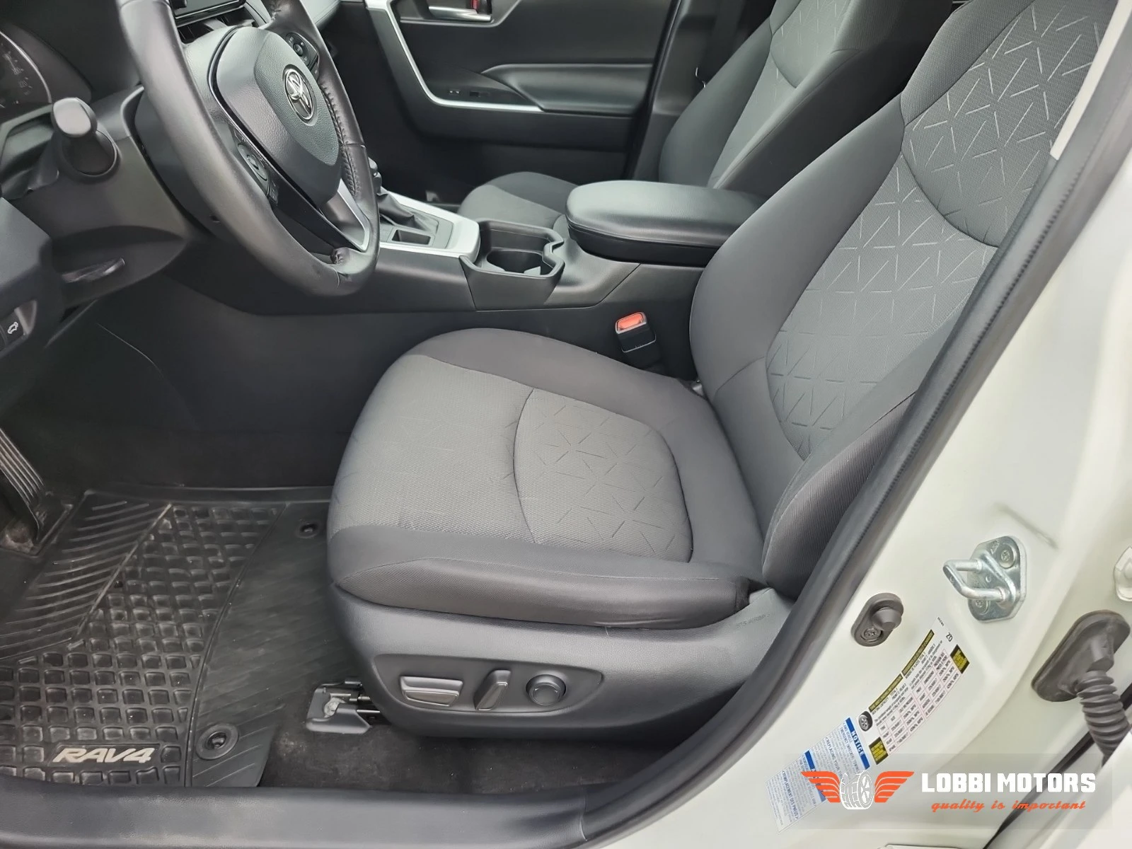 Toyota Rav4, снимка 3 - Автомобили и джипове - 56099089