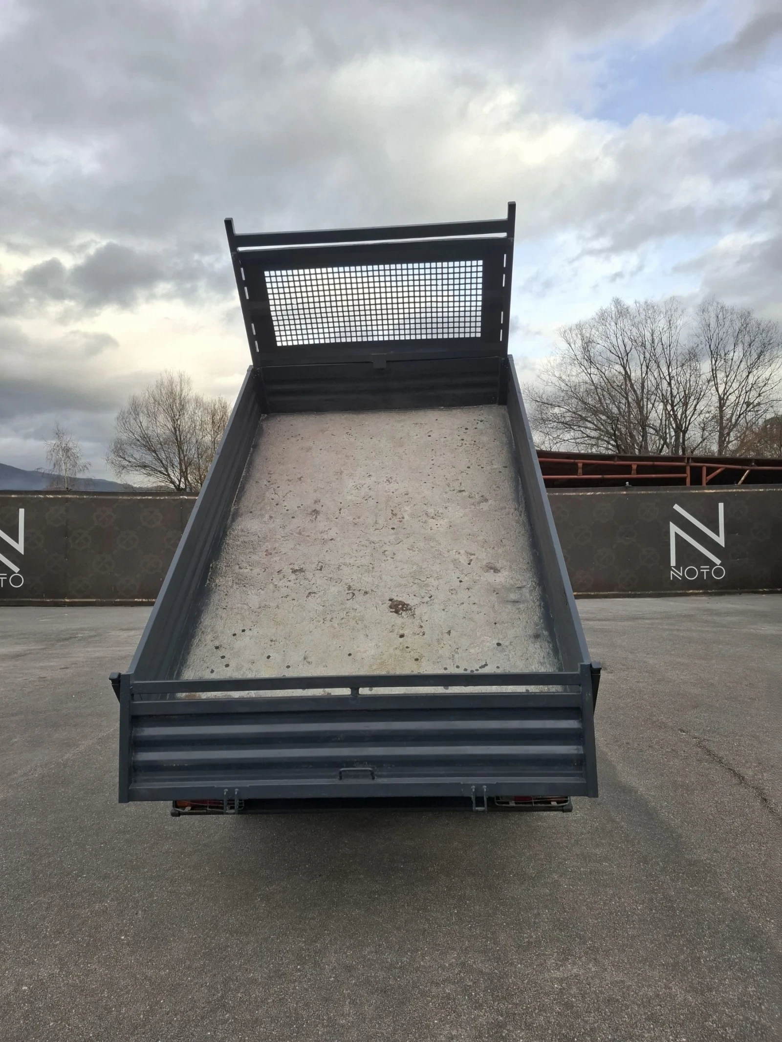 Iveco 35C9 2.8TDI 3СТРАНЕН САМОСВАЛ - изображение 4