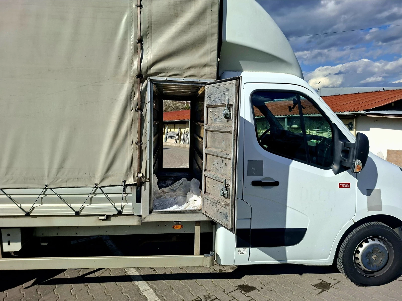 Renault Master 2.3 DCi /136  Бордови, снимка 7 - Бусове и автобуси - 54139252