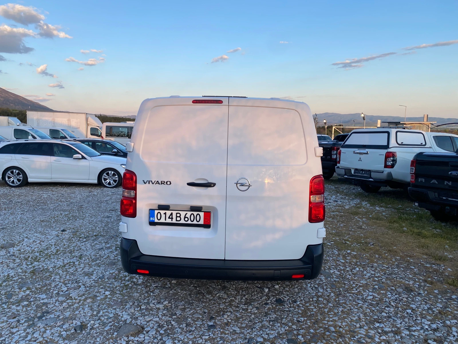 Opel Vivaro 2.0CDTI/2021г./MAXI/КАТО-НОВ, снимка 6 - Бусове и автобуси - 54390983