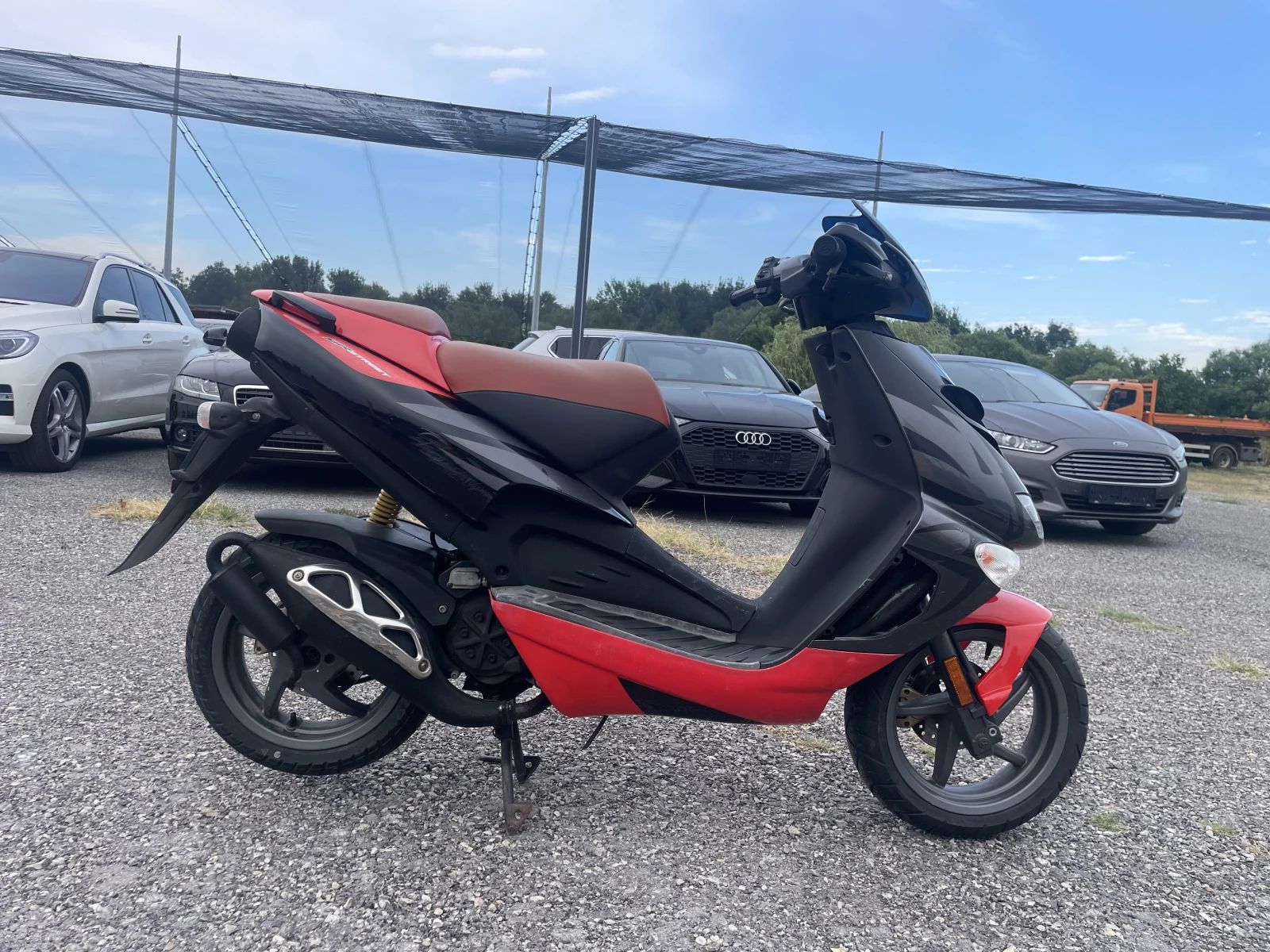 Aprilia Sr SR 50, снимка 2 - Мотоциклети и мототехника - 55376337