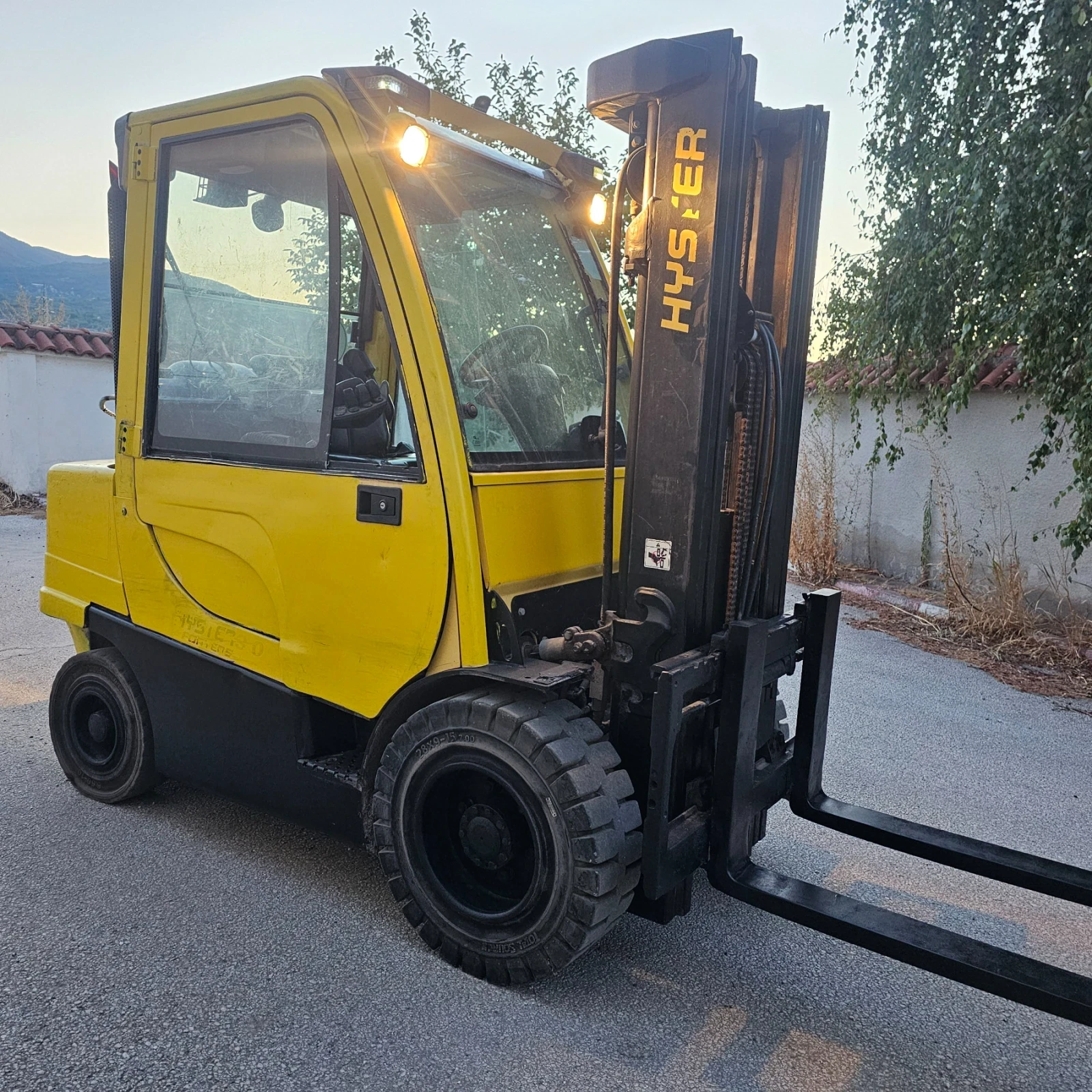 Мотокар Hyster H3.0, снимка 2 - Индустриална техника - 56508894