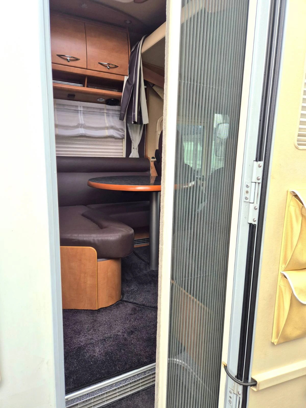 Кемпер Carthago S-Plus 51 Iveco 50C18, снимка 6 - Каравани и кемпери - 53745468