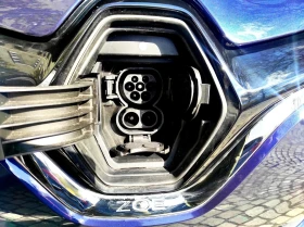 Renault Zoe E-TECH 2023 . | Mobile.bg    17
