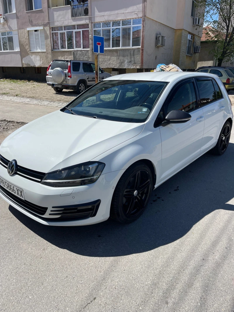 VW Golf, снимка 1 - Автомобили и джипове - 47652729