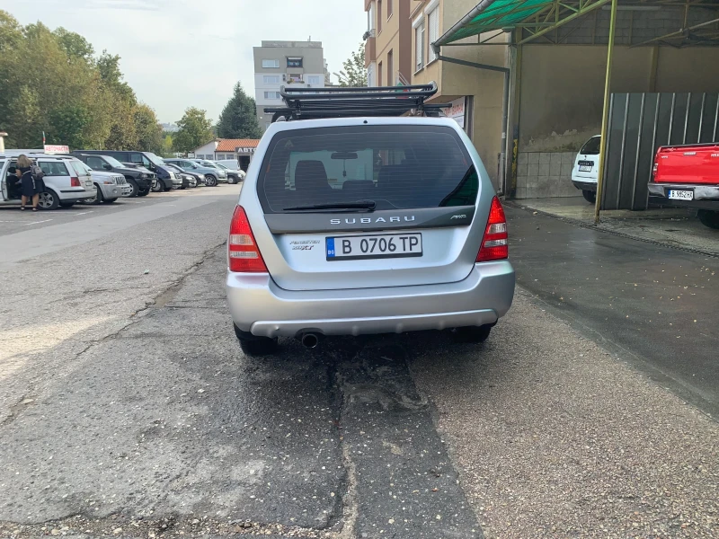 Subaru Forester 2.0 Turbo, снимка 4 - Автомобили и джипове - 47545301