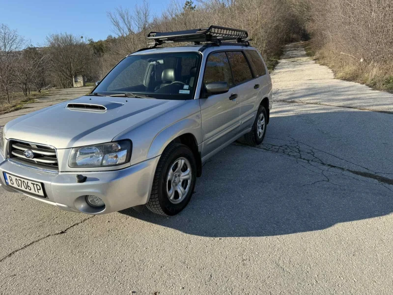 Subaru Forester 2.0 Turbo, снимка 2 - Автомобили и джипове - 47545301