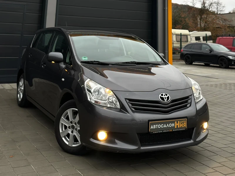 Toyota Verso 1.8i 6ск. , снимка 3 - Автомобили и джипове - 47935969