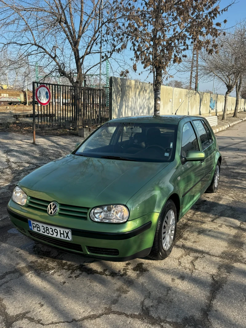 VW Golf 2.0, снимка 4 - Автомобили и джипове - 48491726