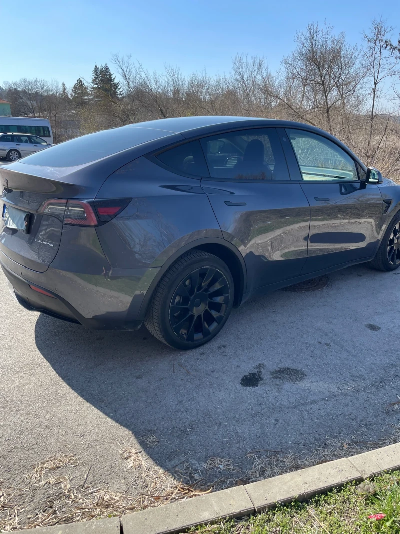 Tesla Model Y Long range, снимка 14 - Автомобили и джипове - 49587966